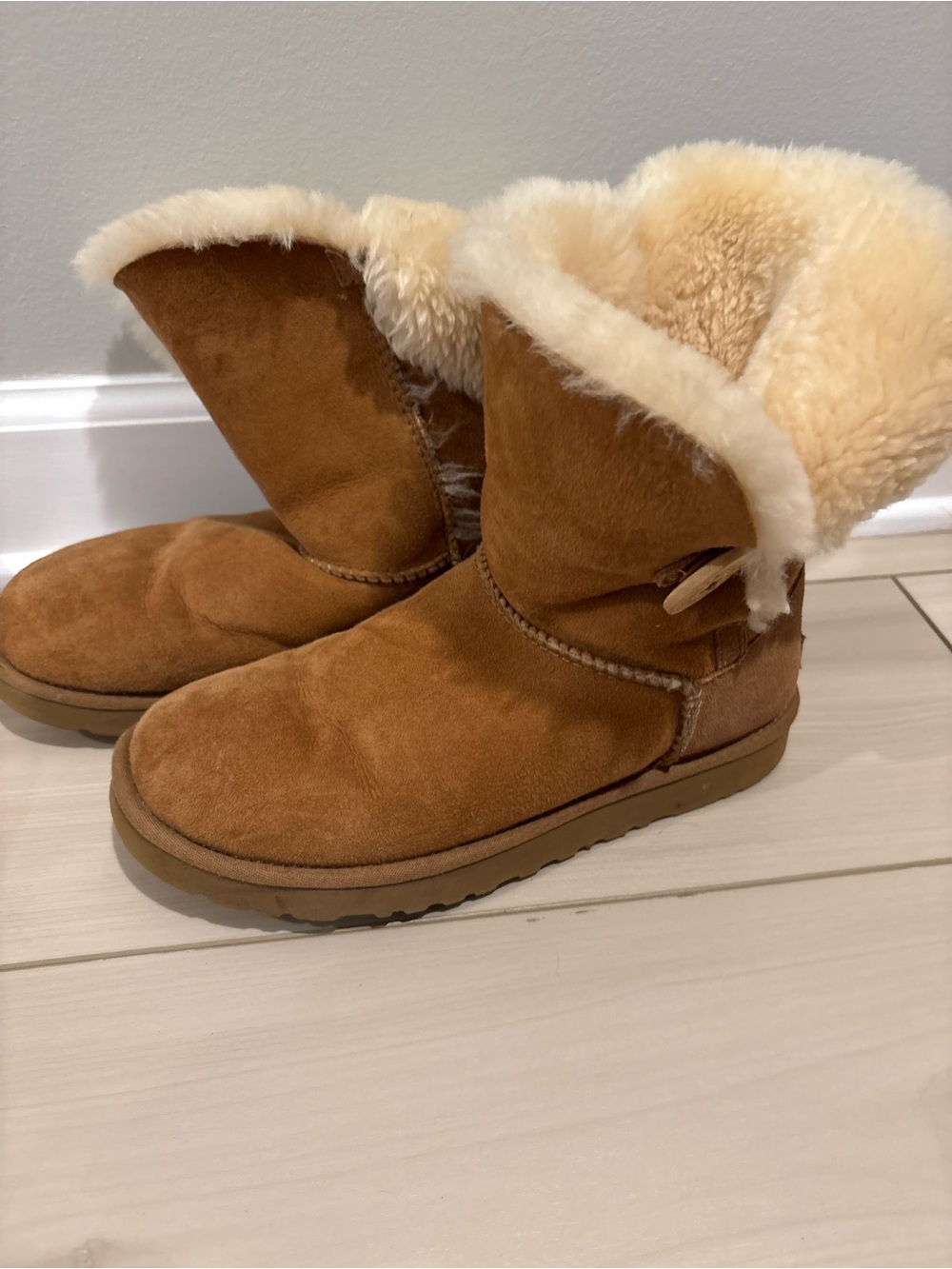 UGG Chestnut Suede Shearling Winter Boots